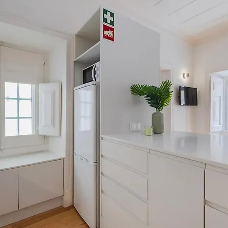 아파트 The Blue Tiles Walkway *